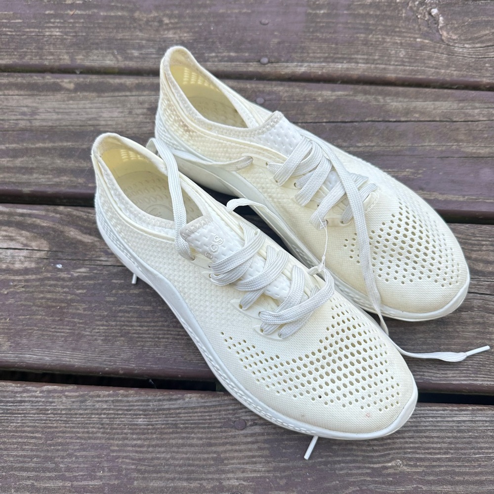 CROCS Women's Cream Sneakers